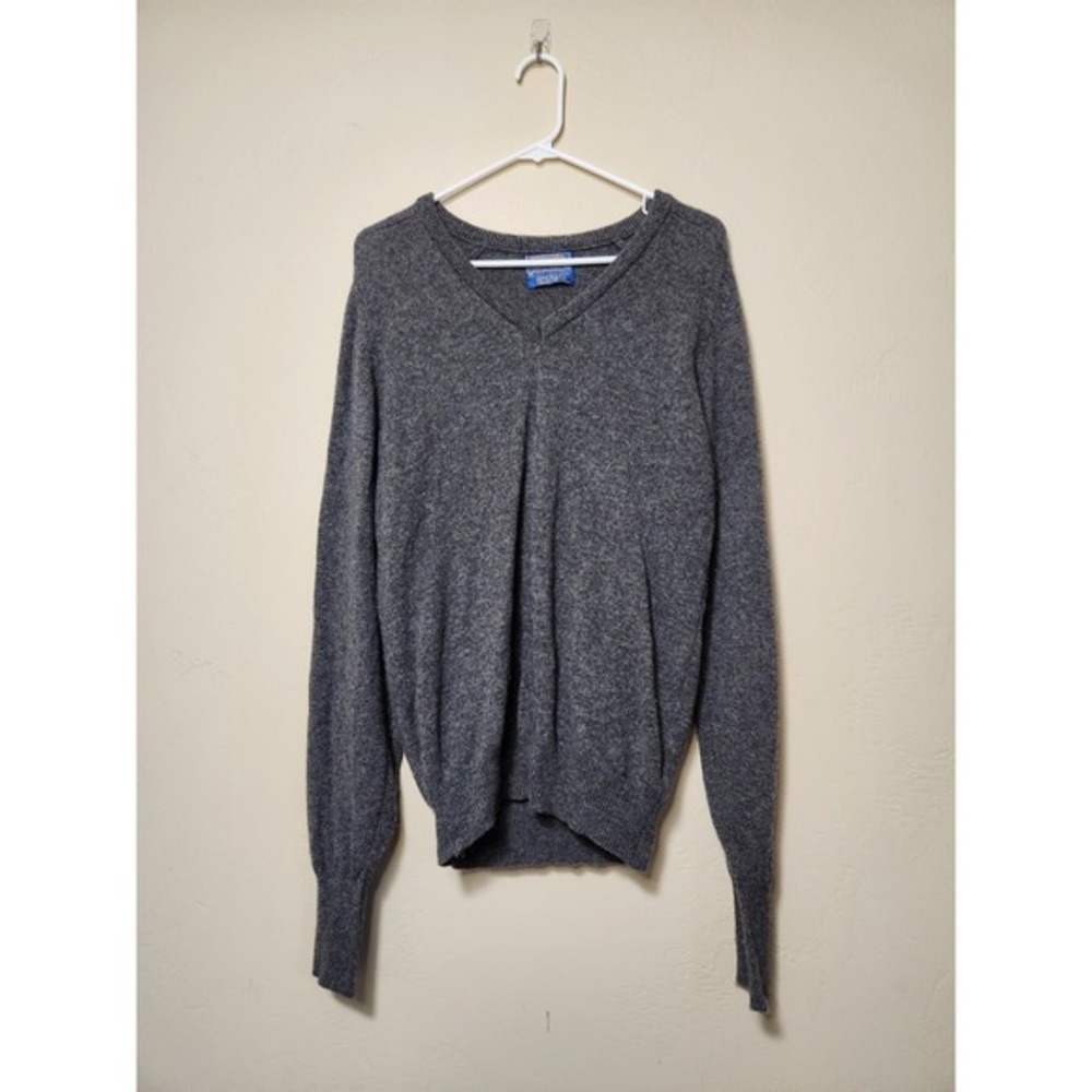 Vintage Pendleton Vneck Sweater Mens Size Small Gray Wool‎